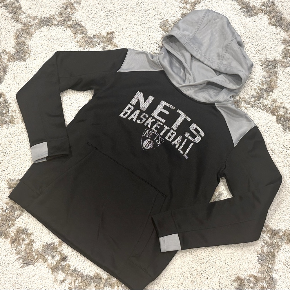 Boys like new NBA Nets boy’s hoodie